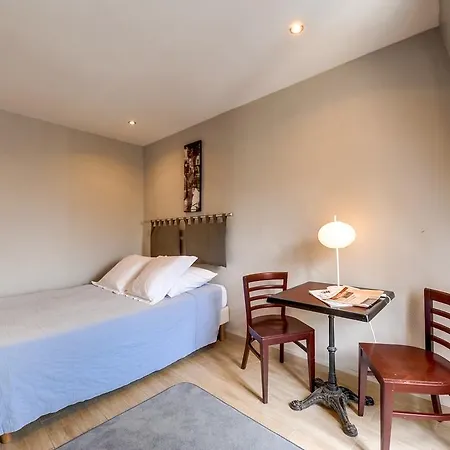 Montmartre Clignancourt Hotel *