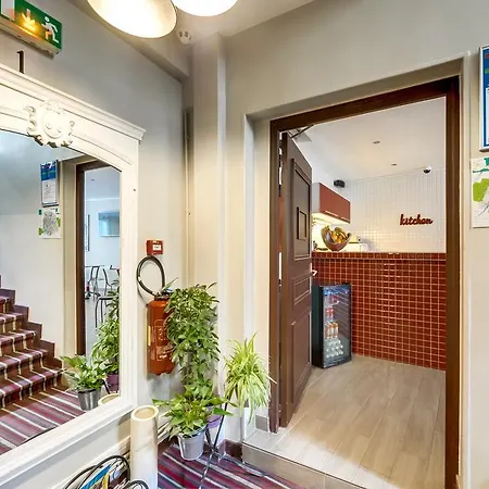 Hotel Montmartre Clignancourt *