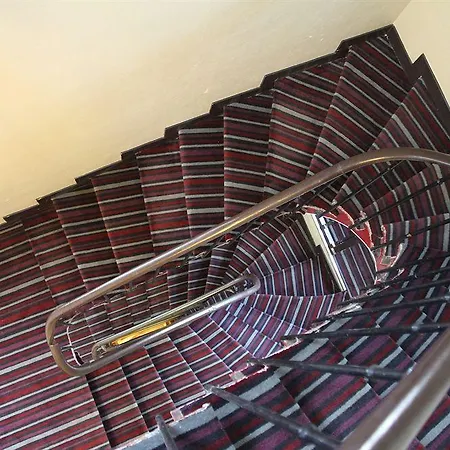 Montmartre Clignancourt * Paris