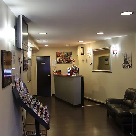 Montmartre Clignancourt Hotel