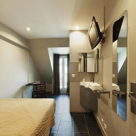 Montmartre Clignancourt Hotel