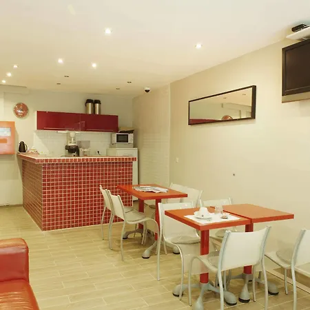 Montmartre Clignancourt * パリ