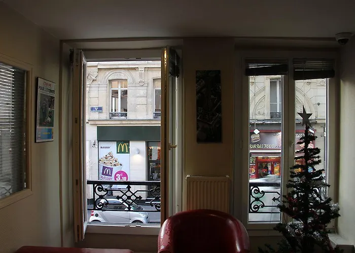 Montmartre Clignancourt Hotel