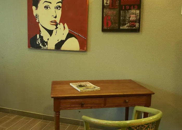 Hotel Montmartre Clignancourt *