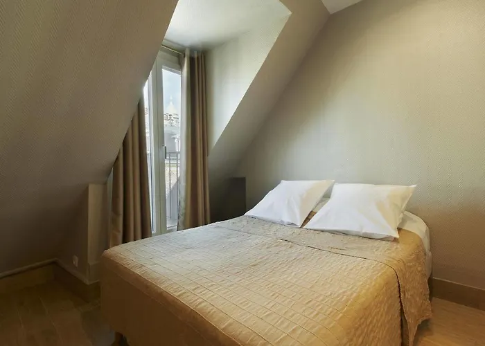 Montmartre Clignancourt