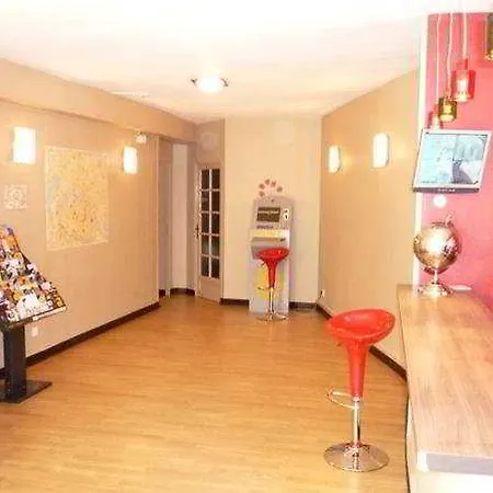 Hotel Montmartre Clignancourt Paříž