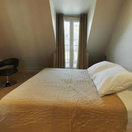 Montmartre Clignancourt Hotel Paříž